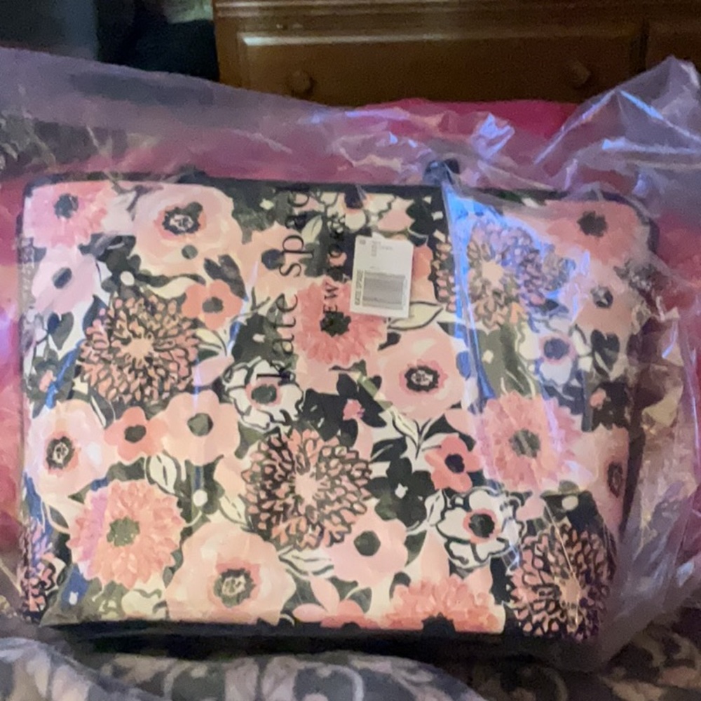 Kate Spade Tote - Picture 8 of 12